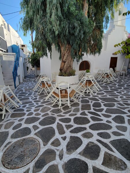 Scenic cafe Naoussa, Paros in Greece
